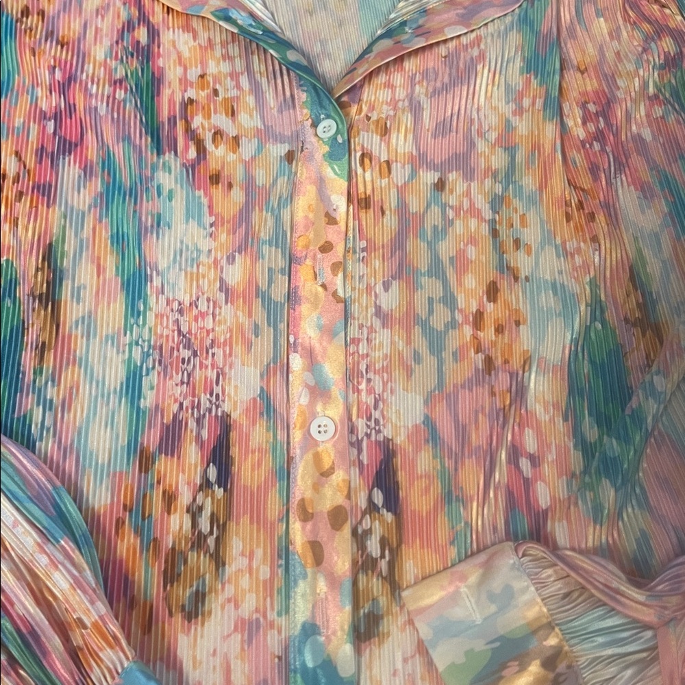 Colorful Button-Up Shirt and Short Set - Picture 2 of 4